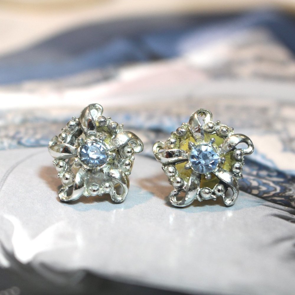 80's Silver Flower Blue Rhinestone Stud Earrings